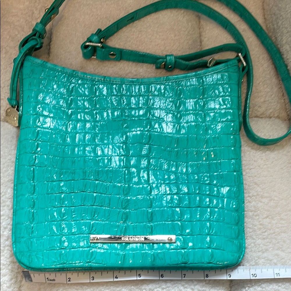 Crocodile textured turquoise crossbody handbag. Perfect for summer!